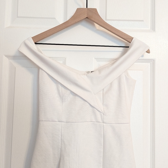 Lulu's Chic White Off The Shoulder Sweetheart Side Slit Bodycon Dress XS - Picture 4 of 11